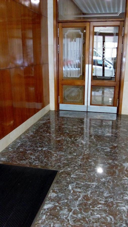 Ferienwohnung Piso Tenor Gayarre Saragossa Exterior foto